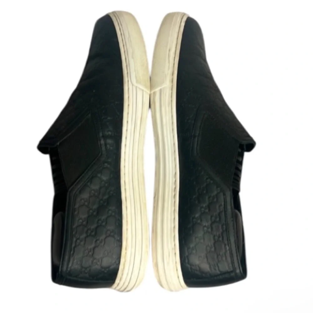 Authentic Gucci luxury designer signature GG embossed leather sneakers sz 6 mens